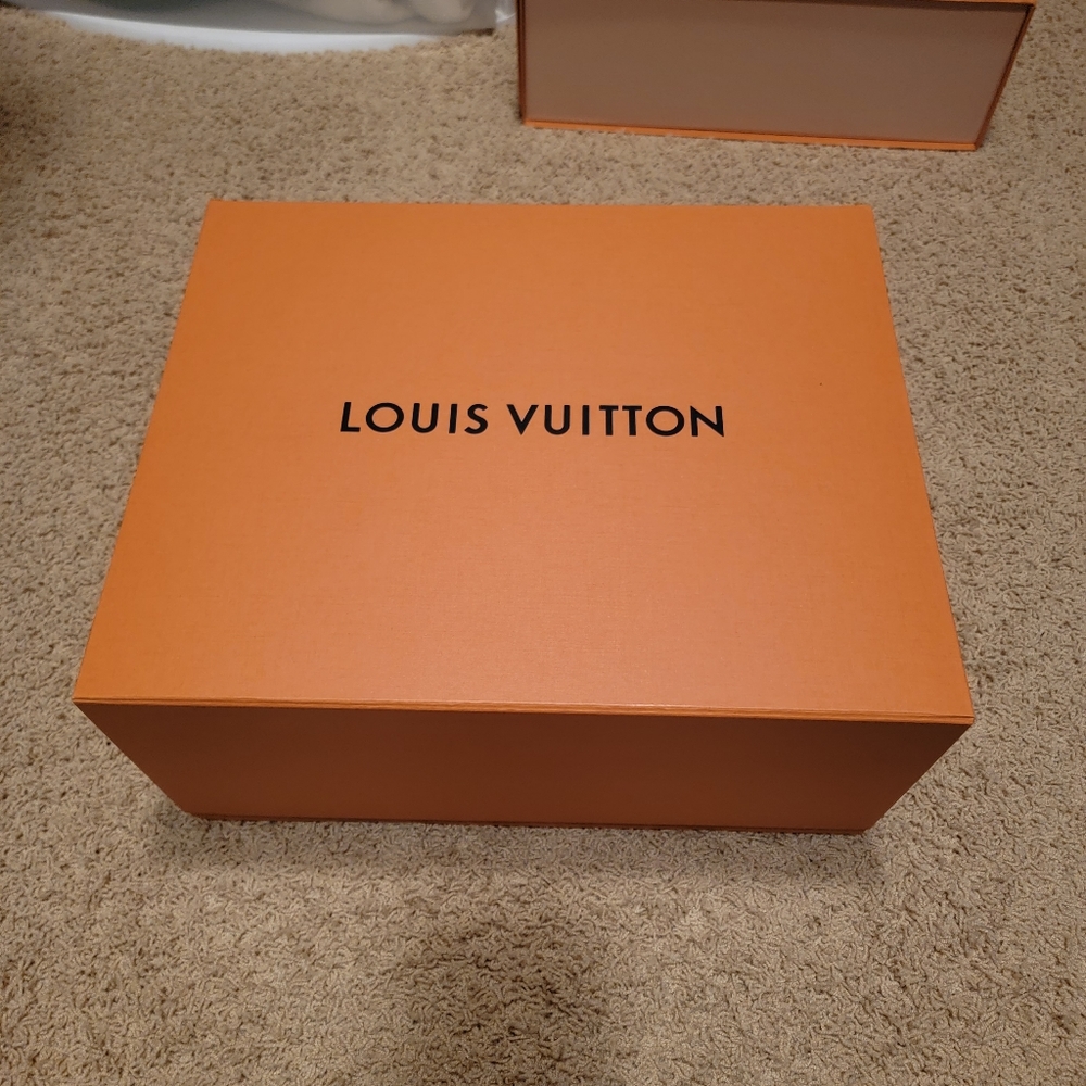 Lv box reserved